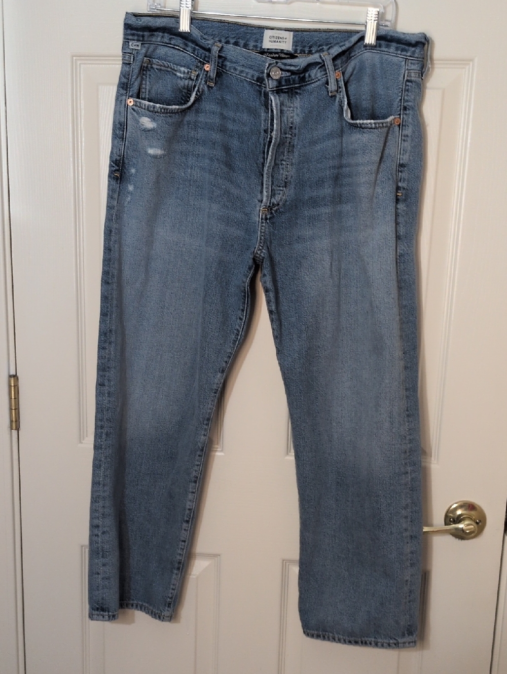 Citizens Of Humanity Light Blue Relaxed/Soft Straight Jeans, Size 31 Crop Style